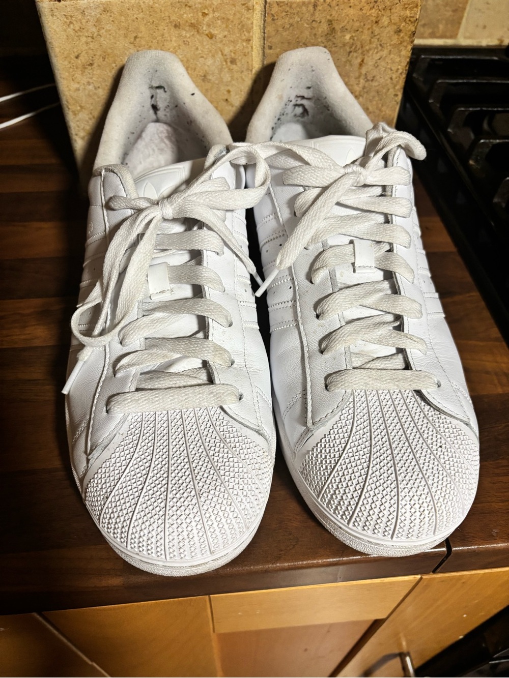 Men's Adidas White Low-Top Leather Sneakers with Shell-Toe Detail